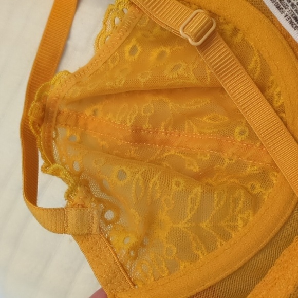 Free people intimately St Tropez yellow eyelet demi underWire Boho Summer bra32B - Picture 8 of 9